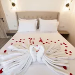 Ruellia Luxury Apartment *