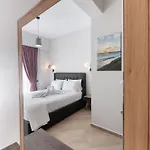 Apartment Ruellia Luxury