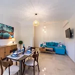 Ruellia Luxury Apartment Kalligoni