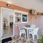Apartment Ruellia Luxury Kalligoni